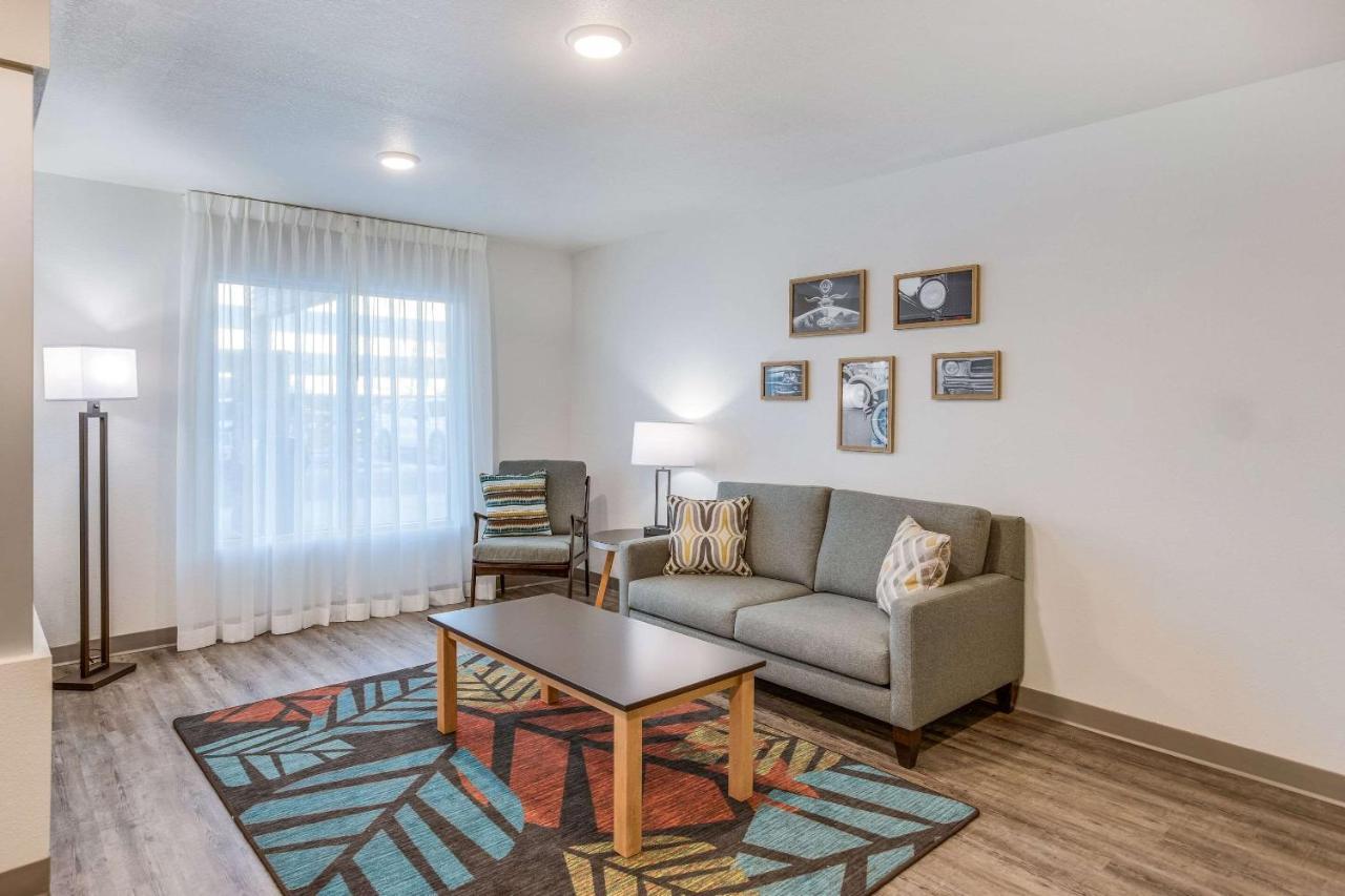 Woodspring Suites Detroit 파밍턴힐스 외부 사진